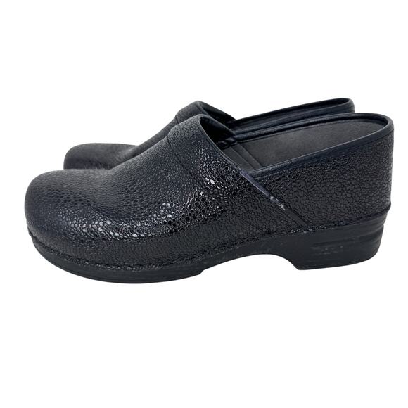 Dansko Professional XP Tooled Clog‎ Women's EU 42 11.5-12 Black Slip Resistant - Picture 2 of 15